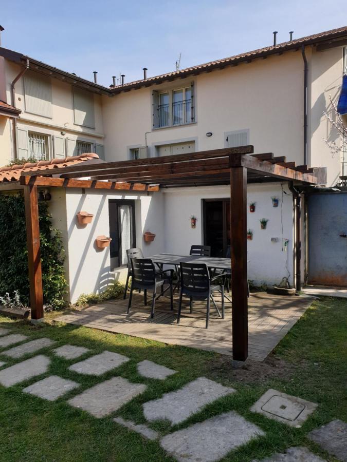 Le Tre Arti Bed & Breakfast Gavirate Dış mekan fotoğraf