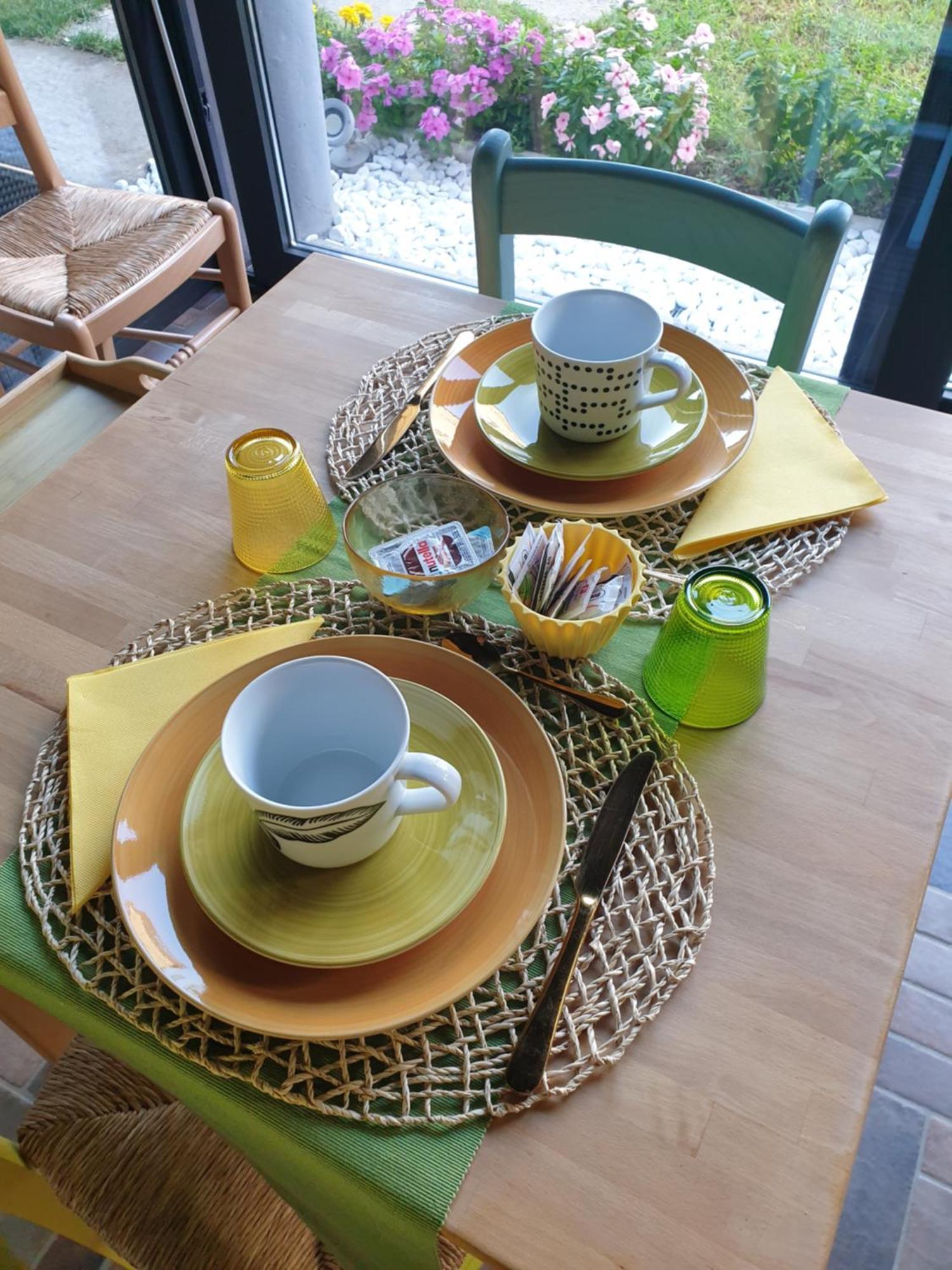 Le Tre Arti Bed & Breakfast Gavirate Dış mekan fotoğraf