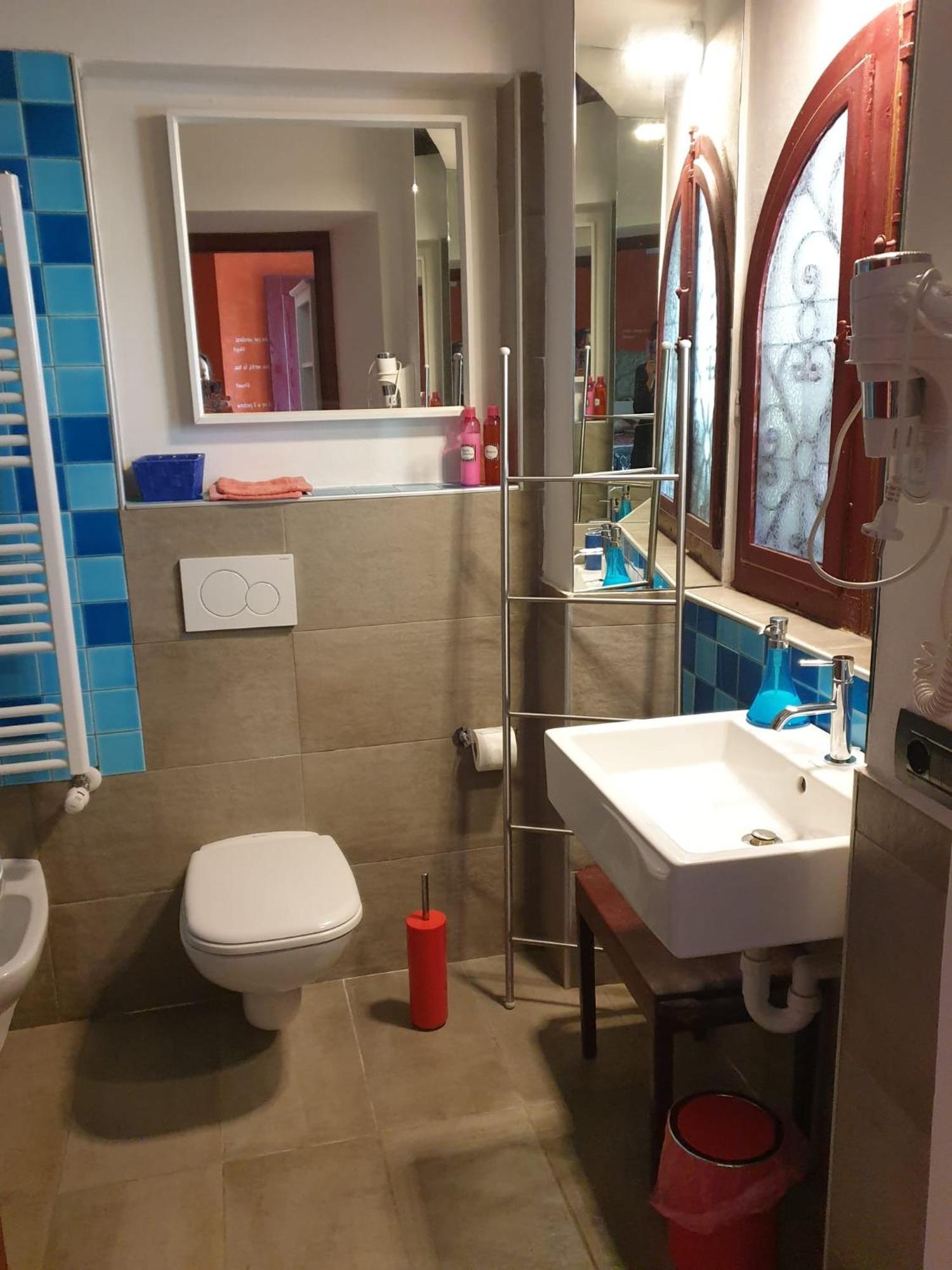 Le Tre Arti Bed & Breakfast Gavirate Dış mekan fotoğraf